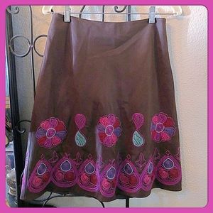 💕Anne Carson A-Line Embroidered Skirt💕